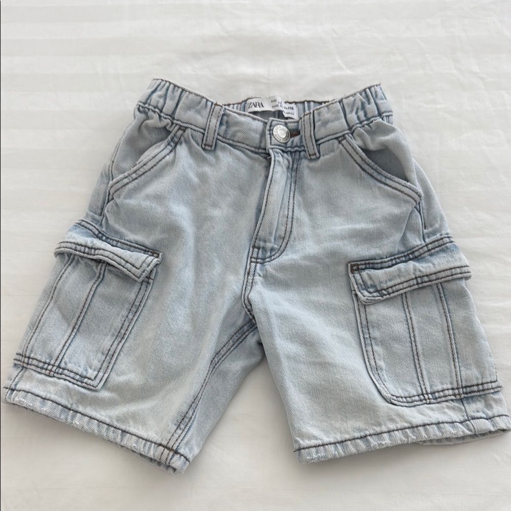 Zara Light Wash Denim Cargo Shorts - Light Blue